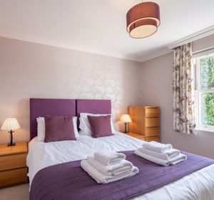 Double bedroom- click for photo gallery